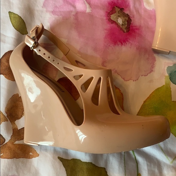 Melissa Sandal Heels - Picture 2 of 3